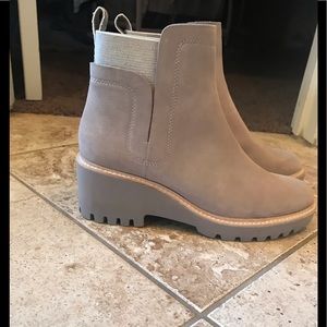 Dolce Vita Huey Bootie in Almond Size 7.5